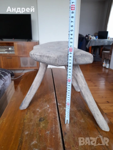 Старо трикрако столче, снимка 2 - Антикварни и старинни предмети - 53342653