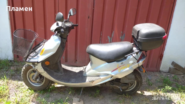 МОТОПЕД Скутер "Kymko" SD 10, снимка 1