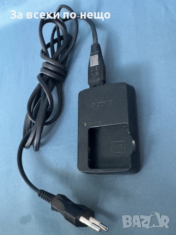 Оригинално зарядно за фотоапарат , Sony BC-CSGE , зарежда батерии NP-FG1 , NP-BG1, снимка 2 - Батерии, зарядни - 55886001