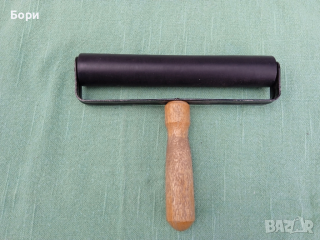 Стар гумен валяк 