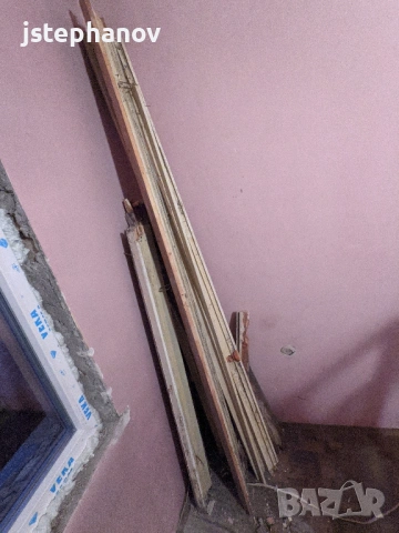 Подарявам стара свалена дървена дограма - 14-15 прозореца и 2 врати, снимка 7 - Дърва за огрев - 53061378