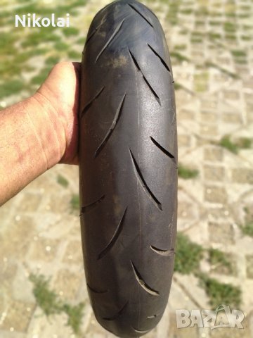 гума за мотор 120/70R17 Bridgestone, снимка 1