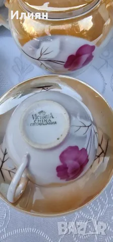 Victoria Czechoslovakia

5 двойни сета и захарница

, снимка 4 - Чаши - 47755540