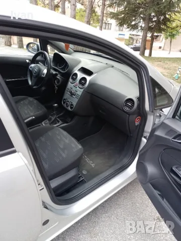 Продавам Opel Corsa D 1.3 CDTI, 75 к.с., снимка 8 - Автомобили и джипове - 56170135