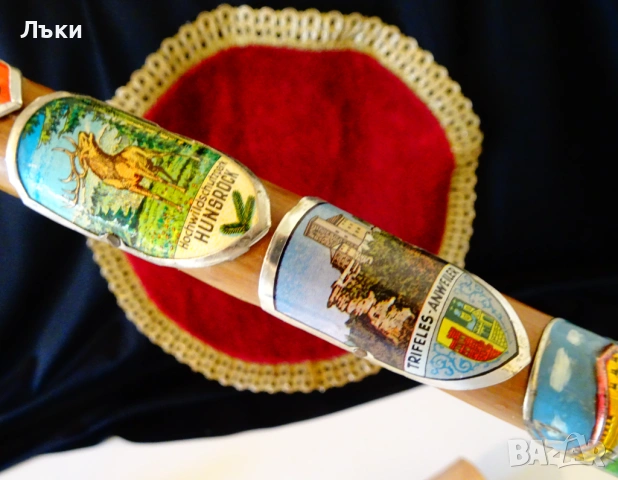 Тиролски туристически бастун 8 значки,Елен,Шварцвалд. , снимка 4 - Антикварни и старинни предмети - 53296655