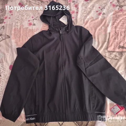 Нова ветровка Calvin Klein