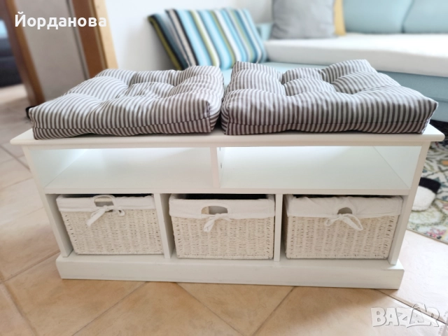 Скамейка с надстройка за коридор подарък възглавници , снимка 2 - Портманта - 52070422