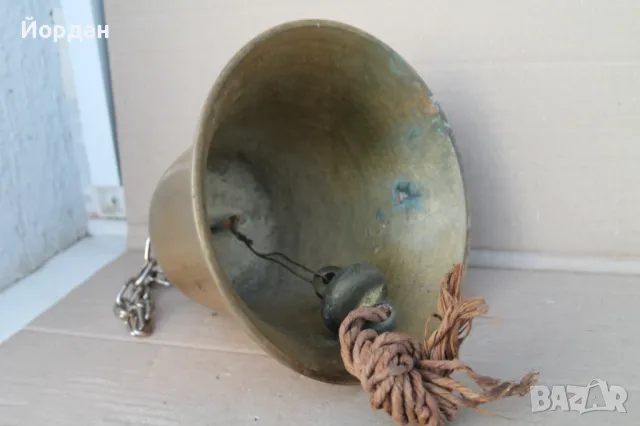 Стара бронзова камбана, снимка 6 - Антикварни и старинни предмети - 48772289