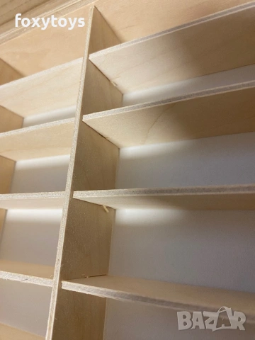 Дефектна дървена етажерка за колички, рафт, 80 отделения, хоризонтален, снимка 11 - Коли, камиони, мотори, писти - 53750305