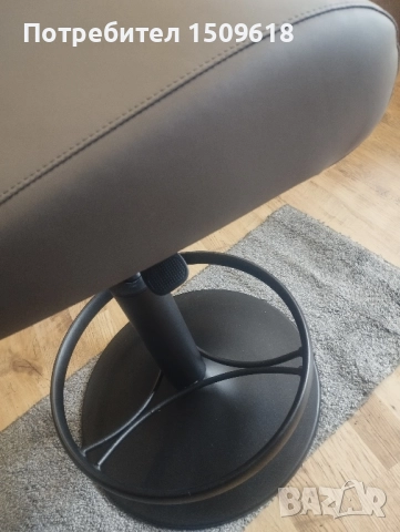 Нов италиански бар стол Solista с амортисьор, снимка 8 - Столове - 51975551