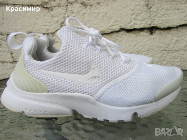 Дамски маратонки Nike Presto Fly, снимка 4 - Маратонки - 52530453