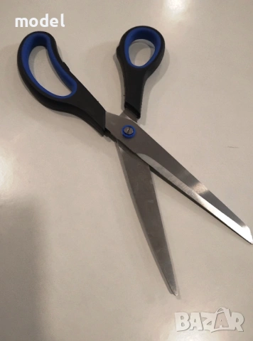 Шивашка ножица MH- 9.3" (23.5 см) – професионална кроячна ножица от неръждаема стомана