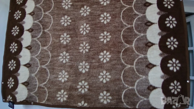 Вълнено двулицево одеало, снимка 2 - Олекотени завивки и одеяла - 51207519