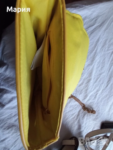 Дамски чанти Balenciaga и др., шал кашмир с ръкавици, снимка 8 - Чанти - 48841184