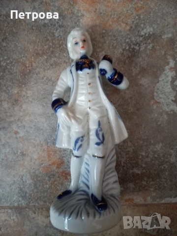 Порцеланова фигура на млад благородник, снимка 3 - Декорация за дома - 51924048