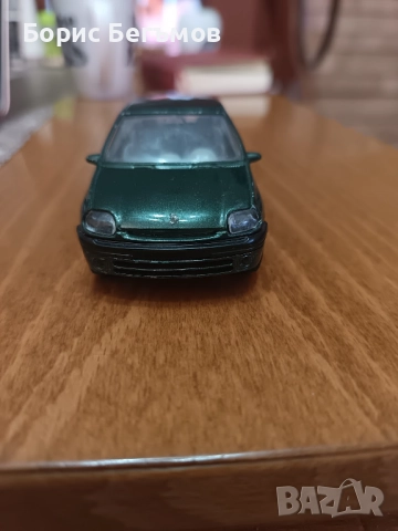 Рено Клио/Бураго - RENAULT Clio -  1/43, снимка 4 - Колекции - 52369151