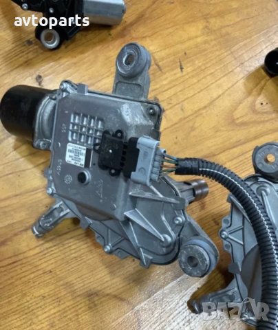 Citroen c4 picasso 2009година Мотори чистачки, снимка 5 - Части - 40686466