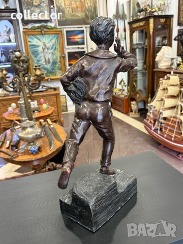 Бронзова скулптура "Вестникар" - Alonzo №7888, снимка 5 - Антикварни и старинни предмети - 53621202