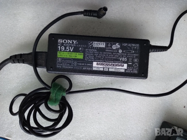 Оригинално зарядно за лаптоп SONY VAIO - 19.5V / 3.9A VGP-AC19V20