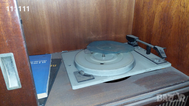 Старо радио и грамофони, снимка 8 - Други ценни предмети - 36460205