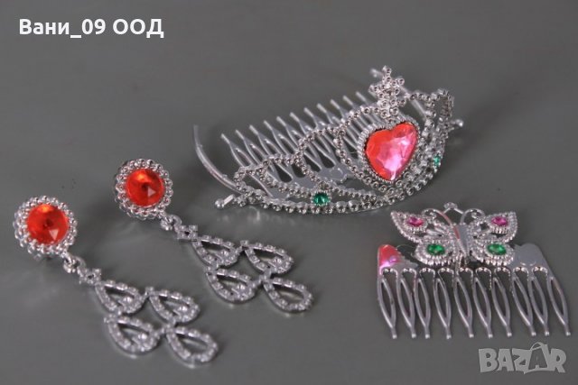 Кукла Барби с гардероб, тоалетка и аксесоари, снимка 11 - Кукли - 34646017