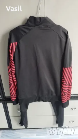 Анцуг на Милан, снимка 2 - Фен артикули - 49979646