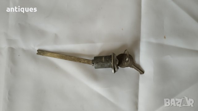 Ключалка за полски автомобил - Фиат (Fiat 126p), Сирена и други, снимка 2 - Части - 33996012