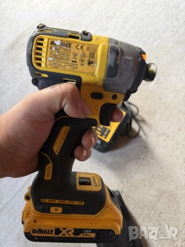 Dewalt DCF887 impact, снимка 4 - Винтоверти - 56245704
