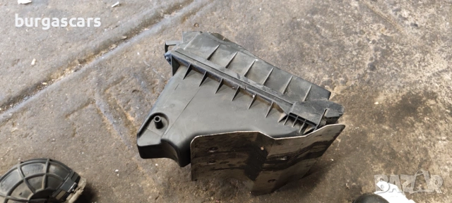 Кутия въздушен филтър Audi A4 B7 Avant 1.9 - 116к.с., снимка 3 - Части - 53653983