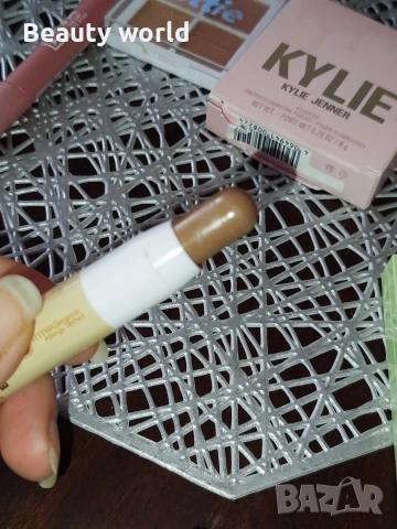 Козметика, сенки, хайлатър..., снимка 12 - Декоративна козметика - 53665341