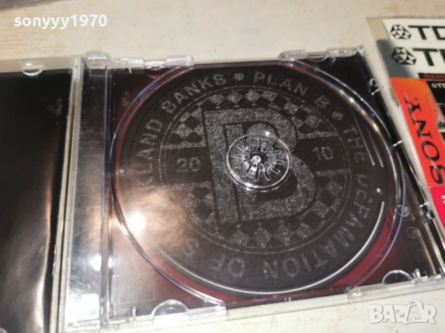 The Defamation of Strickland Banks-original cd 2002261547, снимка 14 - CD дискове - 53562573