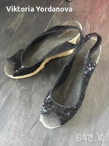 Сандали на платформа. Номер 40