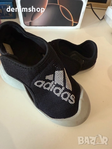 Детски спортни обувки Adidas номер 30, снимка 4 - Детски маратонки - 53810441