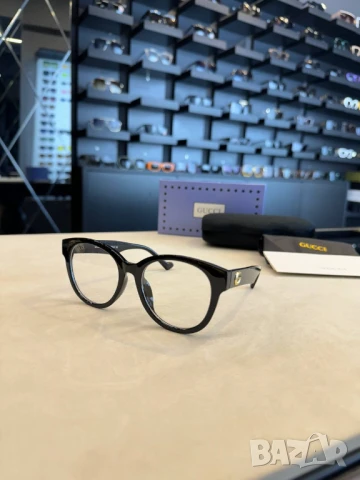 очила с черен обикновен калъф и ув защита gucci, снимка 5 - Слънчеви и диоптрични очила - 50741444