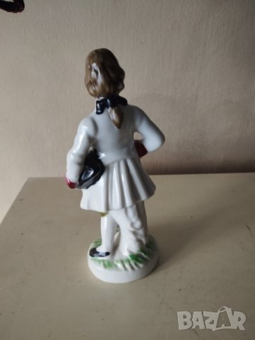 порцелнова статуетка, снимка 3 - Други ценни предмети - 41797224