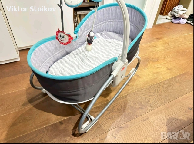 Кош за бебе/музикален шезлонг Tiny Love