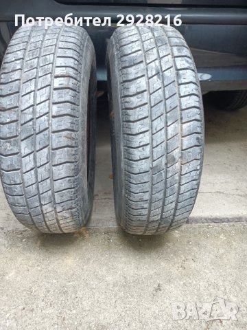 Продавам две летни гуми 