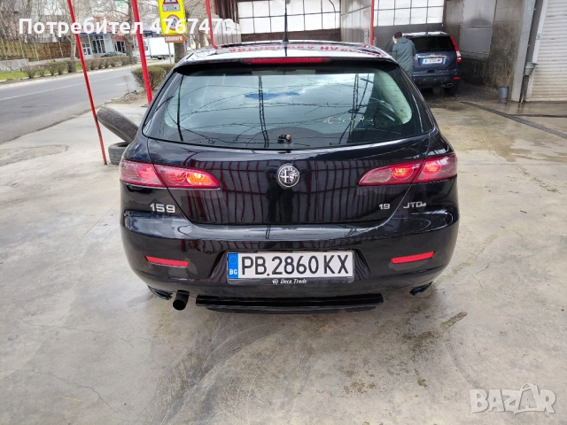 Здравейте продавам Алфа Ромео която е във уникално състояние   