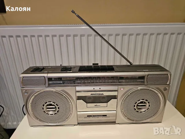 радиокасетофон Aristona