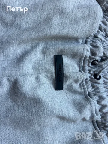 Продавам essentials fear of god къси панталонки размер Mz, снимка 3 - Къси панталони - 55857459