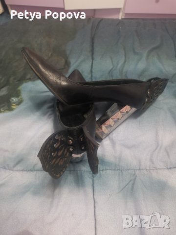 Обувки с пеперуда на Дарис, снимка 2 - Дамски обувки на ток - 40659229