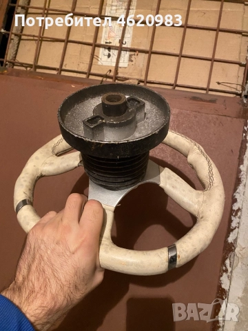 Кожен спортен волан за кола бял , снимка 4 - Аксесоари и консумативи - 52902638