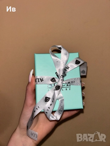 Чисто нова дамска позлатена гривна, снимка 3 - Гривни - 52416663