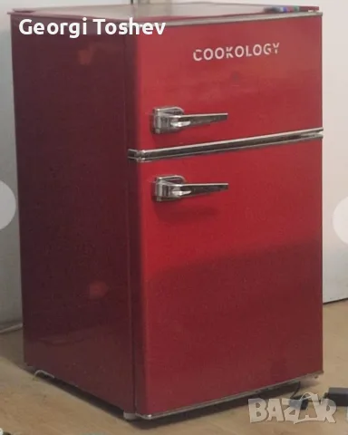 Ретро-Червен мини хладилник с камера Cookology, снимка 2 - Хладилници - 55941296
