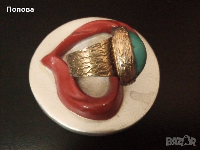 Винтидж дизайнерски сребърен пръстен с естествен тюркоаз и позлата, снимка 2 - Пръстени - 33975639
