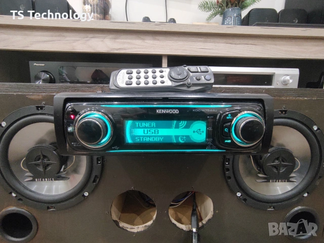 Висок клас KENWOOD KDC-W7544U USB / AuX / CD / MP3, снимка 3 - Аксесоари и консумативи - 53045343