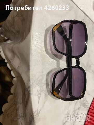 Очила FENDI, снимка 2 - Слънчеви и диоптрични очила - 52742829