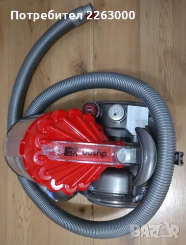 Продавам изправна прахосмукачка Dyson DC32 , снимка 2 - Прахосмукачки - 50157153