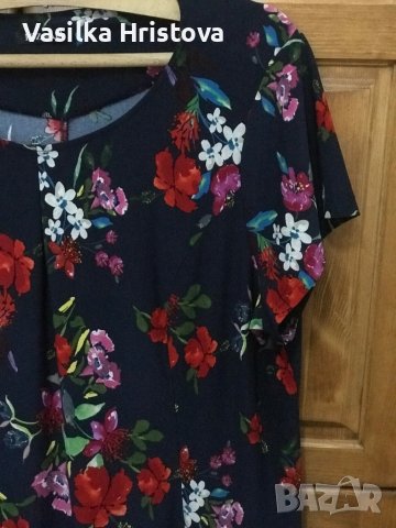 Красива рокля на цветя, лека еластичност, размер XXXL, без следи от употреба,, снимка 6 - Рокли - 40574392