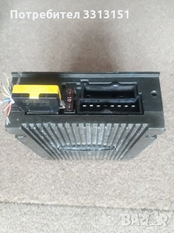 Усилвател от Форд  4 канален, снимка 3 - Аксесоари и консумативи - 35870154